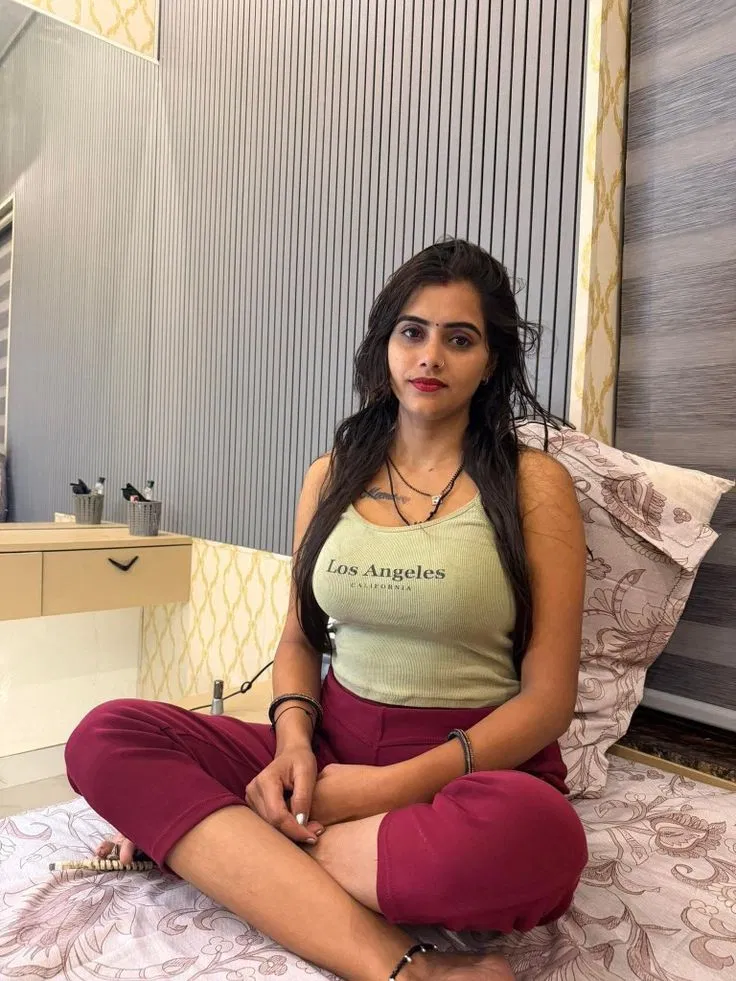 Surat Low-Cost Call Girl Service – A Night Wrapped in Romance
