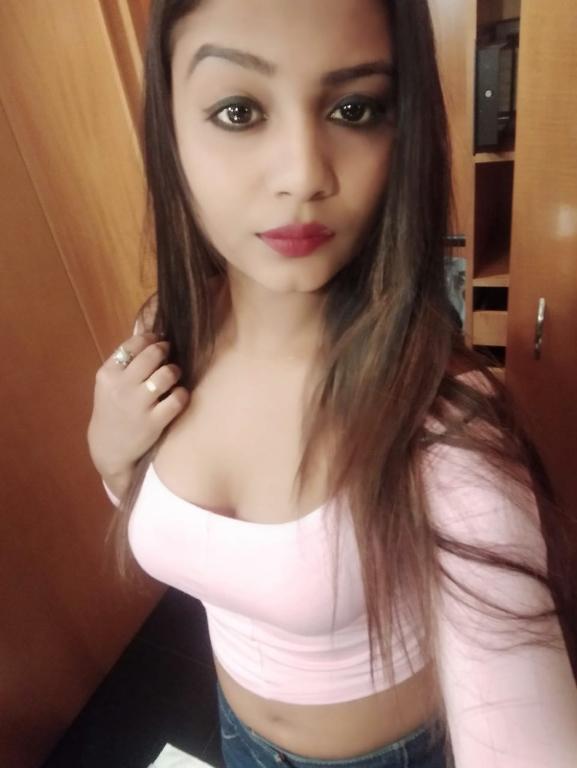 💃High Profile call girls in Surat💋 with free home delivery.